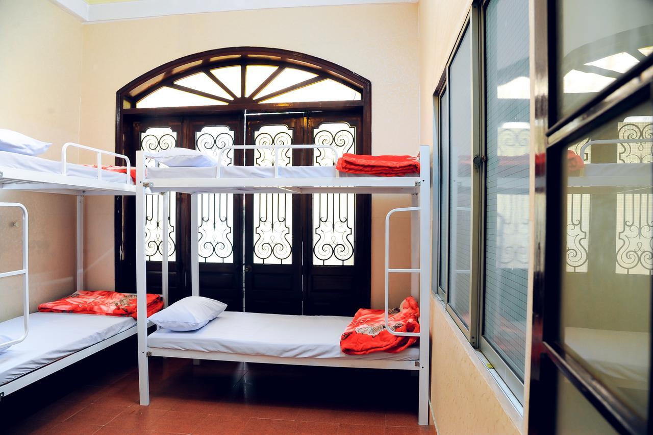 Queen Homestay Хюэ Экстерьер фото