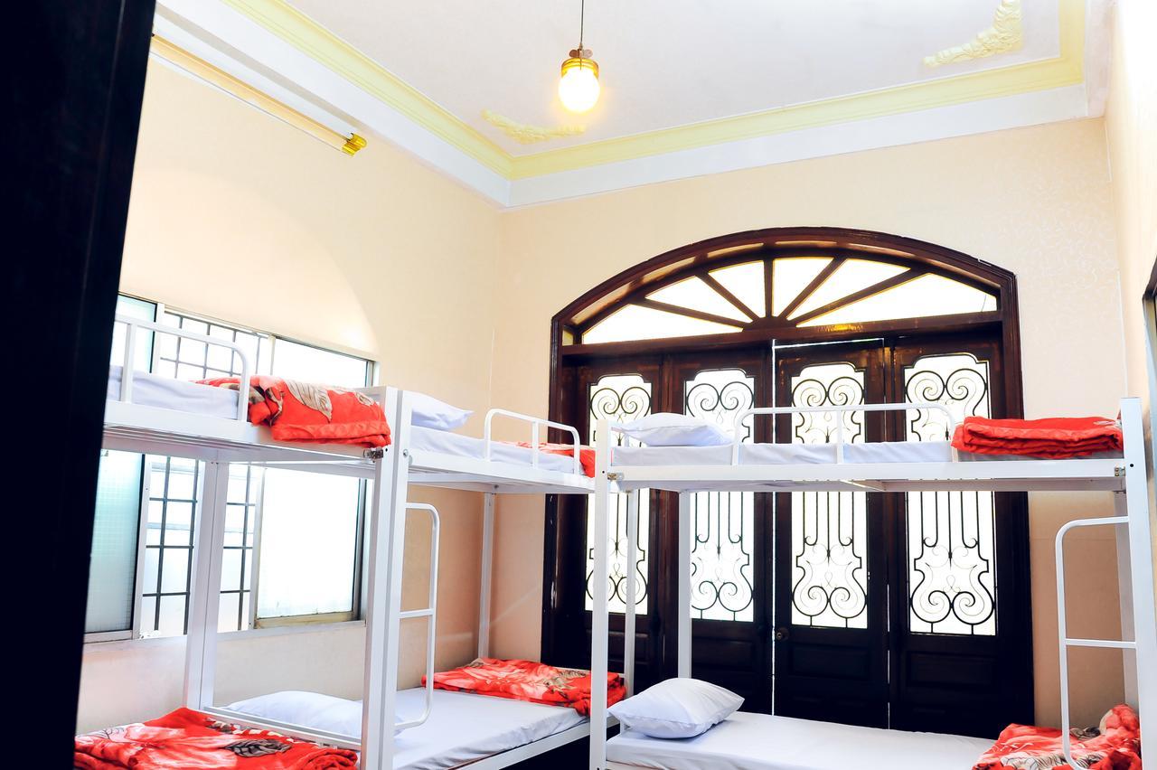 Queen Homestay Хюэ Экстерьер фото