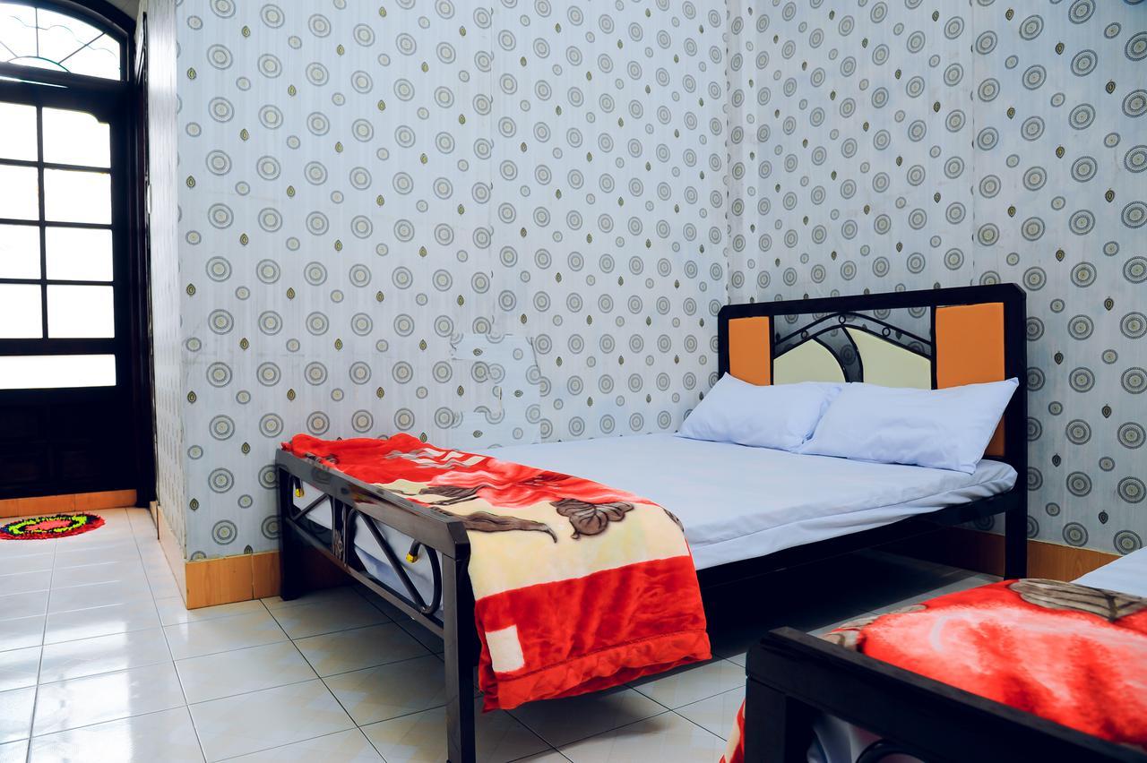 Queen Homestay Хюэ Экстерьер фото