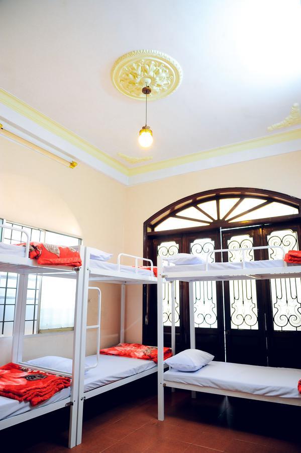Queen Homestay Хюэ Экстерьер фото